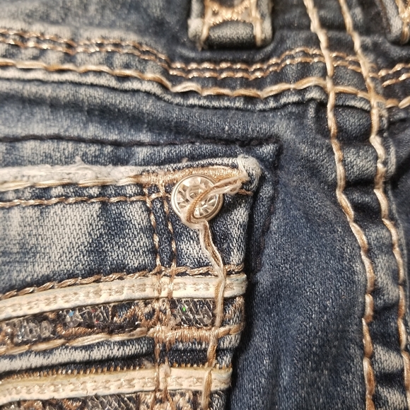 Rock Revival Jeans - Picture 4 of 5